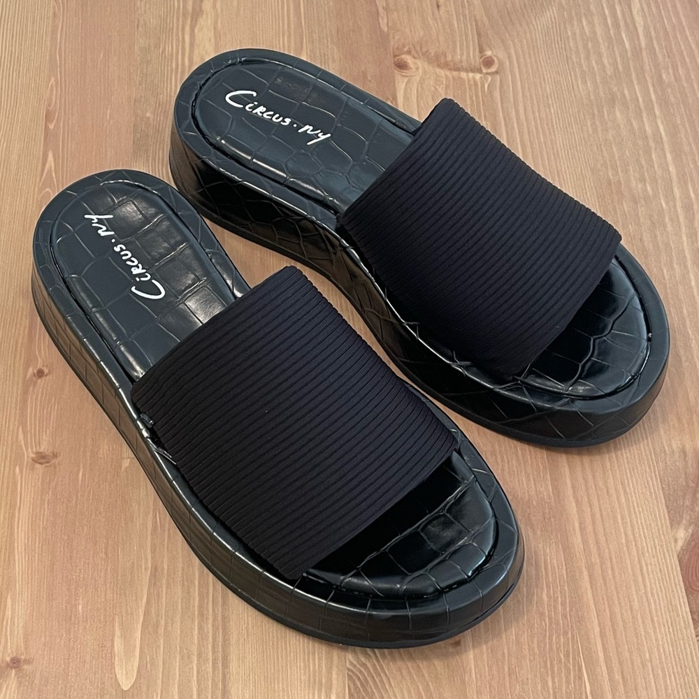 Circus NY by Sam Edelman Women’s Latasha Slide Sandal - Picture 4 of 6